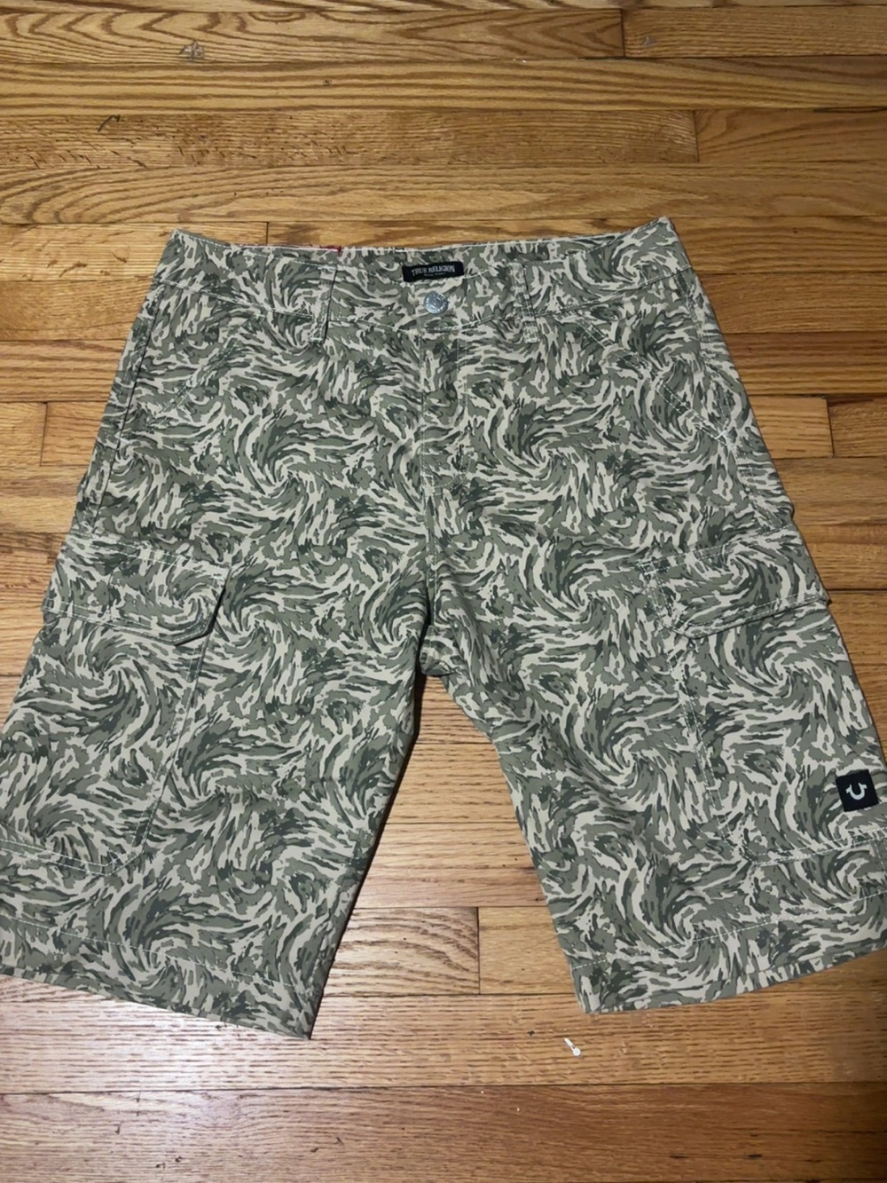 True Religion Men's Green Camo Cargo Shorts